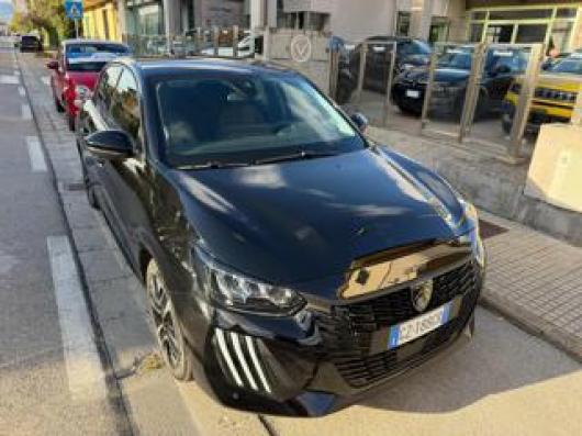 usato PEUGEOT 208