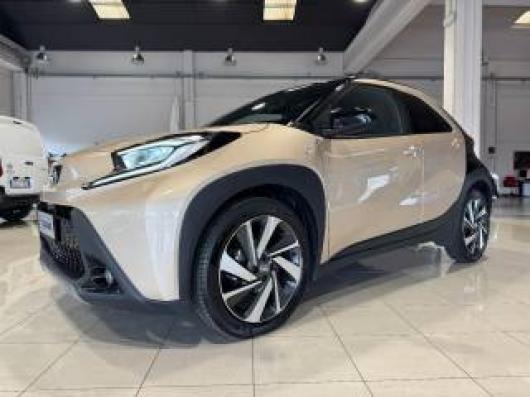 usato TOYOTA Aygo X