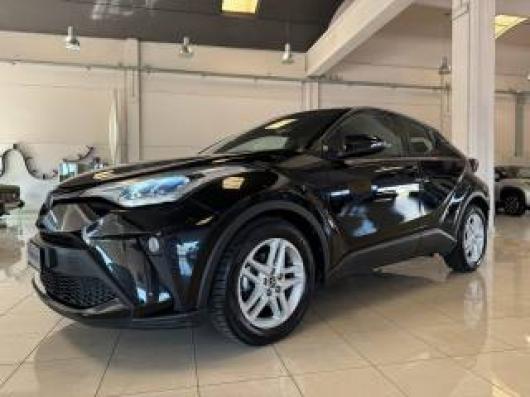 usato TOYOTA C HR