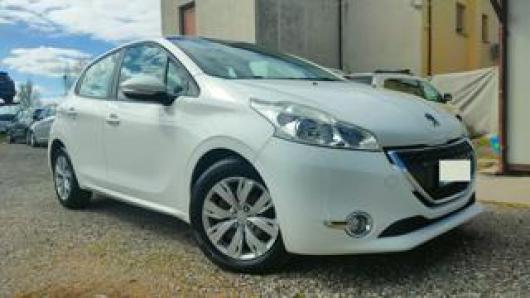 usato PEUGEOT 208
