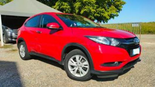 HR V