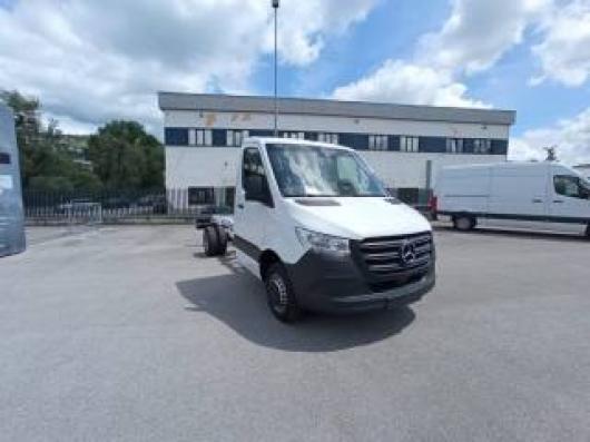 nuovo MERCEDES Sprinter