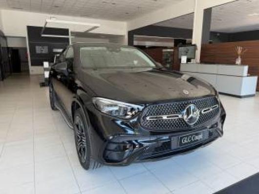 nuovo MERCEDES GLC 300