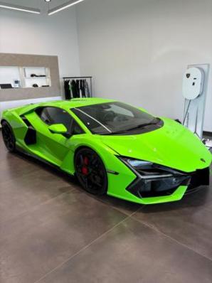usato LAMBORGHINI Revuelto