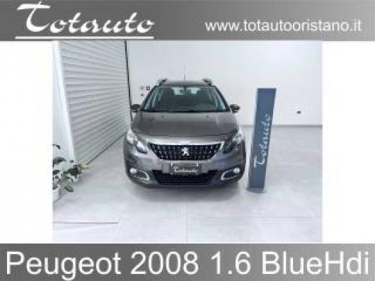 usato PEUGEOT 2008