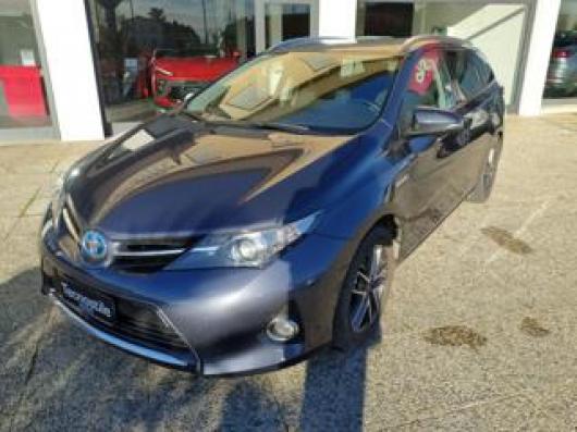 usato TOYOTA Auris Touring Sports