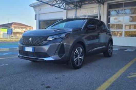 usato PEUGEOT 3008