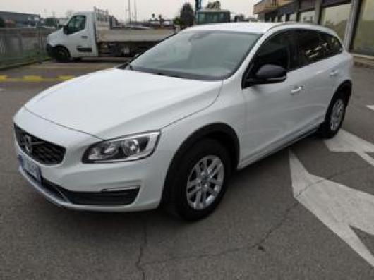 usato VOLVO V60 Cross Country