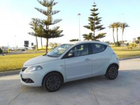 usato LANCIA Ypsilon