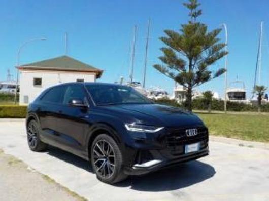usato AUDI Q8