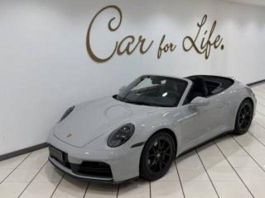 911