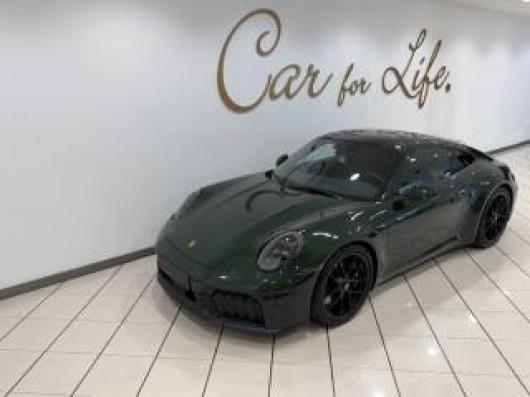 911