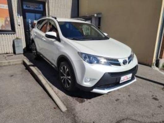 usato TOYOTA RAV 4 MY23