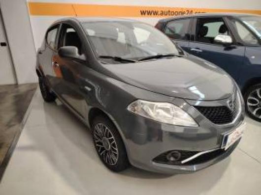 usato LANCIA Ypsilon