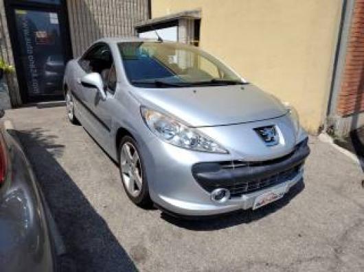 usato PEUGEOT 207