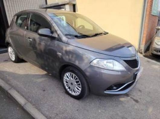 usato LANCIA Ypsilon