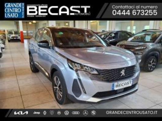usato PEUGEOT 3008