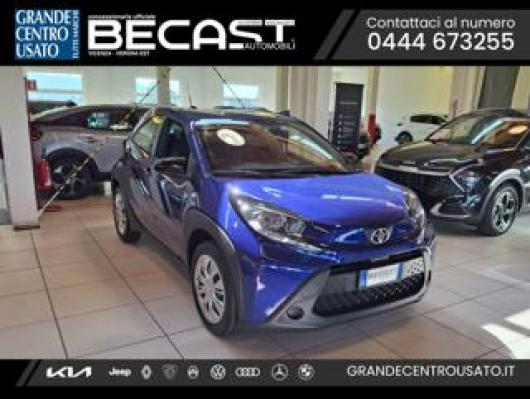 usato TOYOTA Aygo X