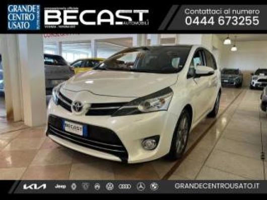usato TOYOTA Verso