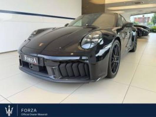 Km 0 PORSCHE 992