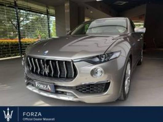 usato MASERATI Levante