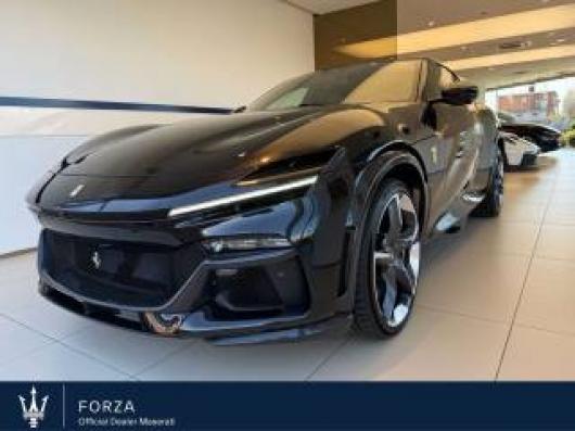 usato FERRARI Purosangue