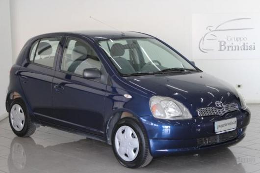 usato TOYOTA Yaris