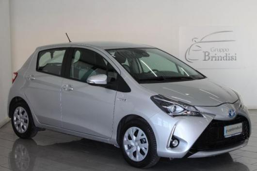 usato TOYOTA Yaris