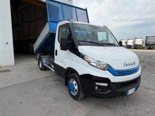 usato IVECO Daily