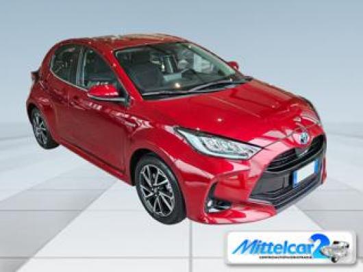 usato TOYOTA Yaris