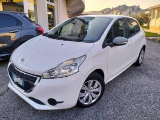usato PEUGEOT 208