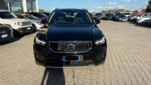 usato VOLVO XC40