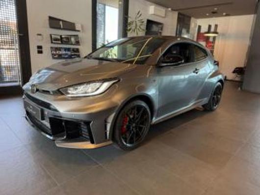 Km 0 TOYOTA Yaris