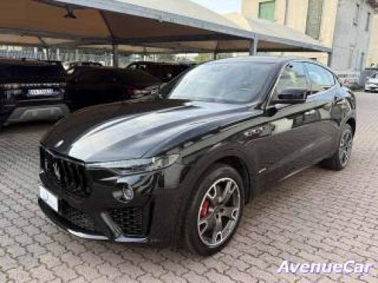usato MASERATI Levante
