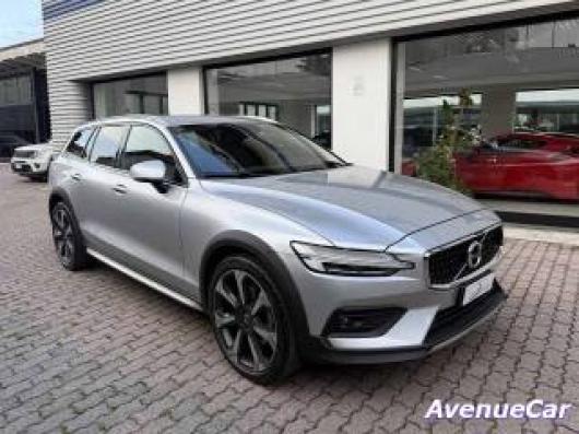 usato VOLVO V60 Cross Country