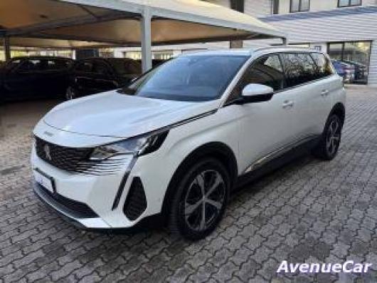 usato PEUGEOT 5008