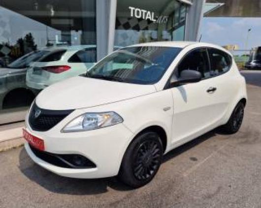 usato LANCIA Ypsilon