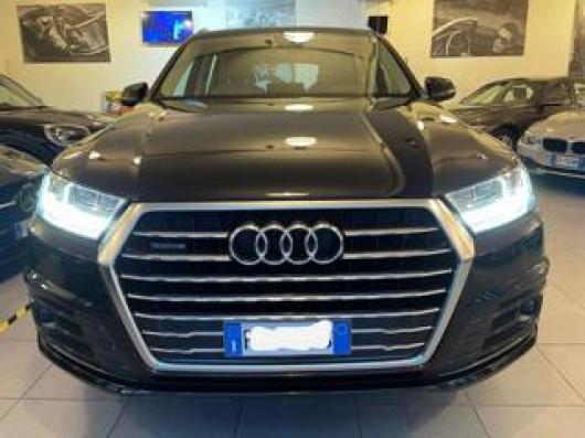 usato AUDI Q7