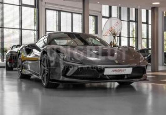 usato FERRARI F8