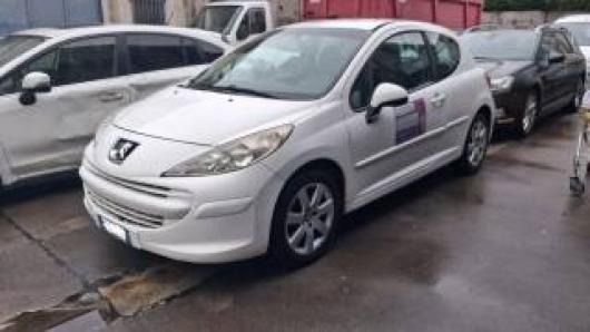 usato PEUGEOT 207