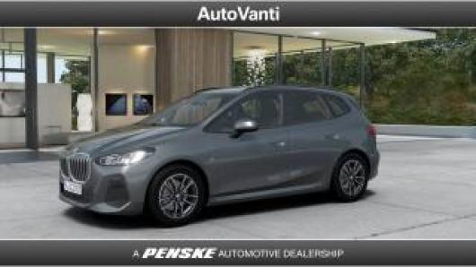 nuovo BMW 216