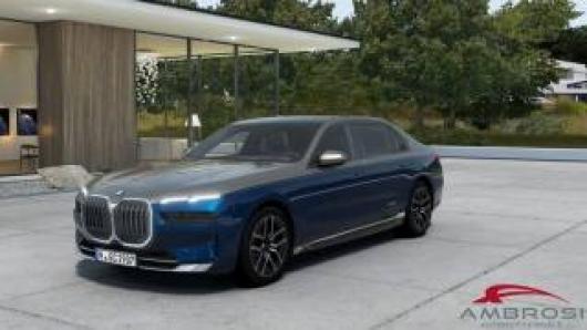 nuovo BMW 740