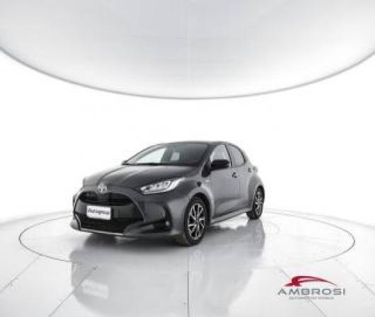 usato TOYOTA Yaris