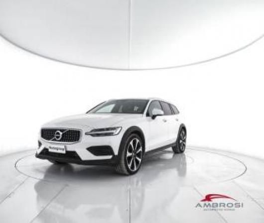 usato VOLVO V60 Cross Country