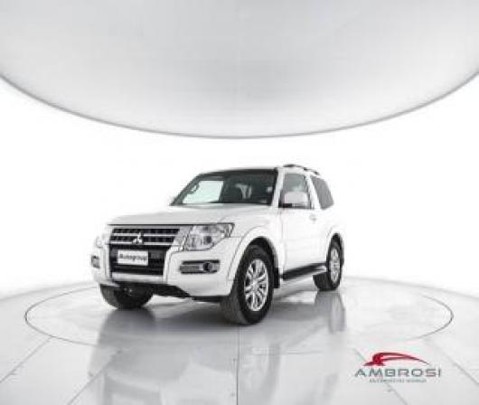 usato MITSUBISHI Pajero