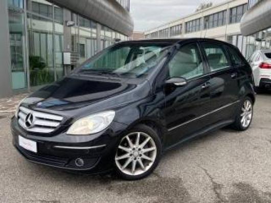 usato MERCEDES B 200