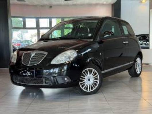 usato LANCIA Ypsilon