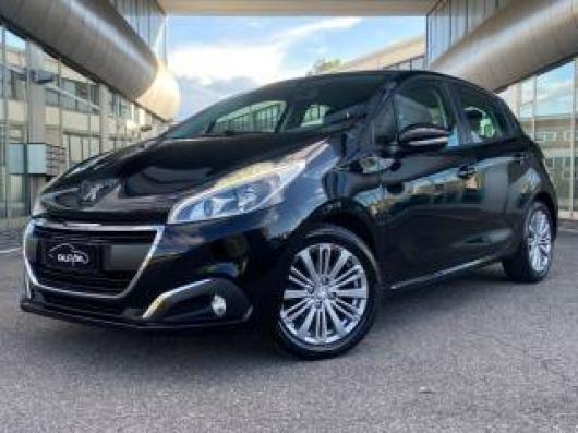 usato PEUGEOT 208