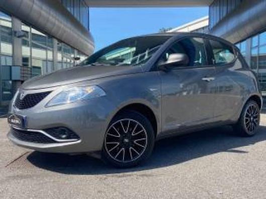usato LANCIA Ypsilon