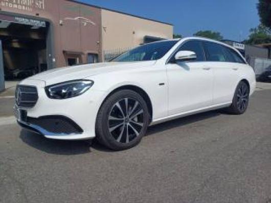 E 300